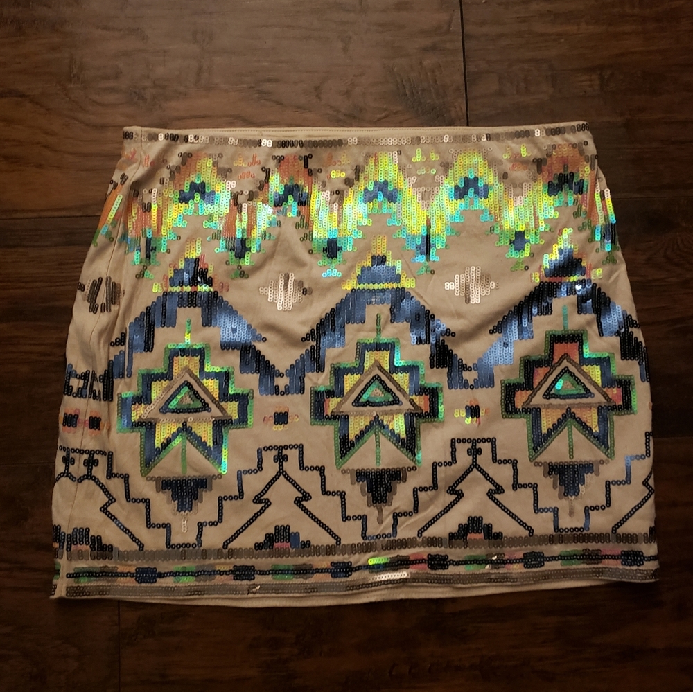 Express Size Small Sequence Mini Skirt. new!!